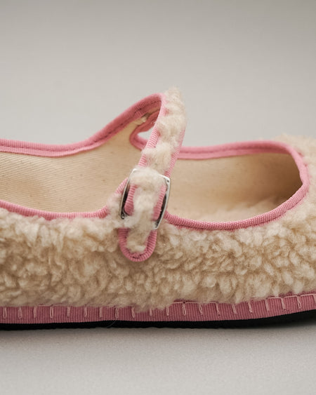 Sapatilha Fluffy Petal